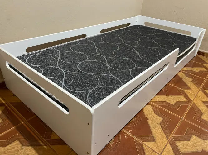 Cama Montessori Infantil Branca + Colchão