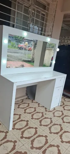 Vende se penteadeira camarim