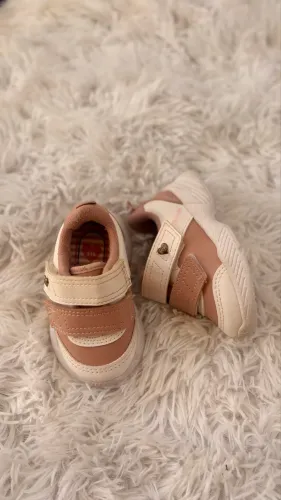 Sapato infantil tamanho 18