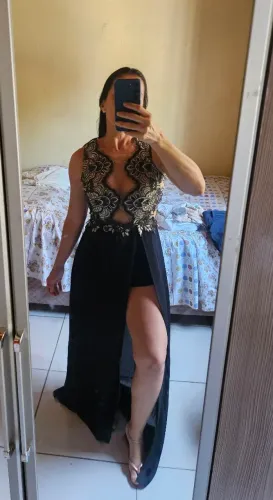 Vendo 1 vestido de festa.