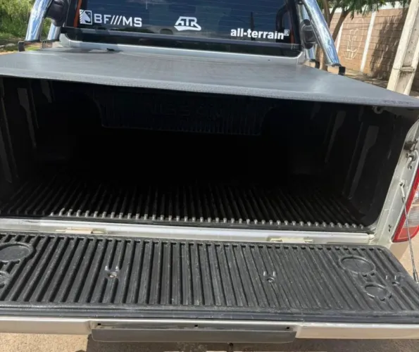 Nissan Frontier LE CD 4X4 2.5 TB Diesel Aut. 2010