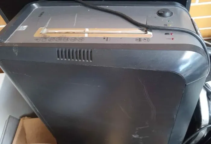 DESFRAGMENTADORA MARCA FELLOWES - LER A DESCRIÇÃO