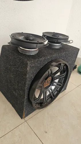 Som automotivo - leia o anúncio