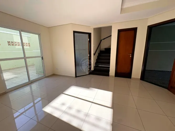 Sobrado para venda | 4 Quartos | 148 m² - Uberaba - Curitiba/PR