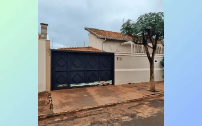 Casa à Venda - Ibirapuera, Barretos