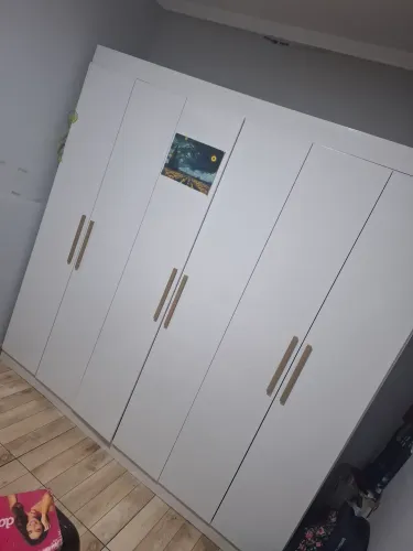 Guarda-roupa 6 portas