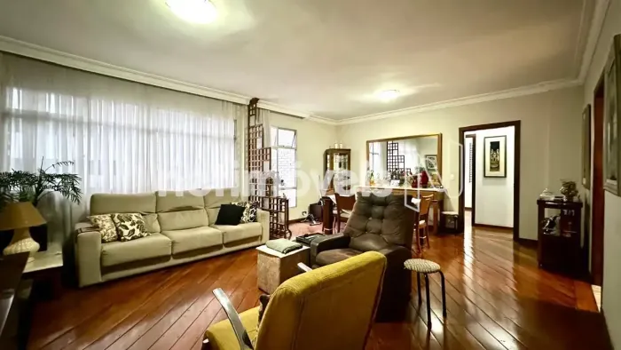 Apartamento com 4 quartos, 2 vagas, no Gutierrez