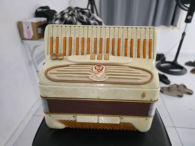 Acordeon Giulietti S32