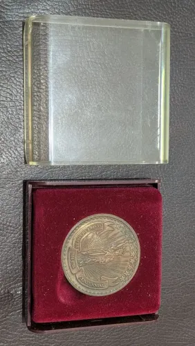 Medalha Comemorativa Centenário Estátua da Liberdade (1886-1986) c/ Estojo
