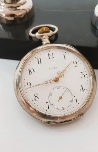 LE VRAIR Relógio de bolso