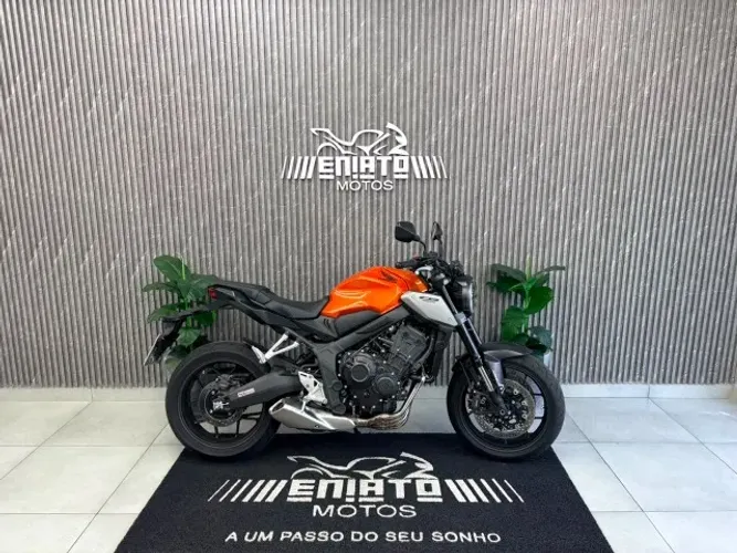 HONDA CB 650R LARANJA 2024