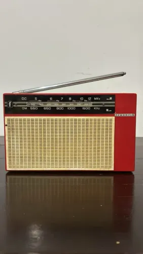 Rádio antigo 