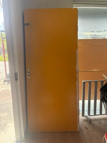 Vendo portas de 80 e 90 cm