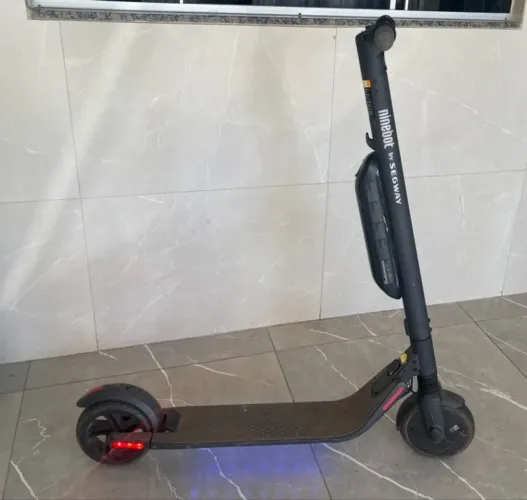 Patinete elétrico ninebot segway es4