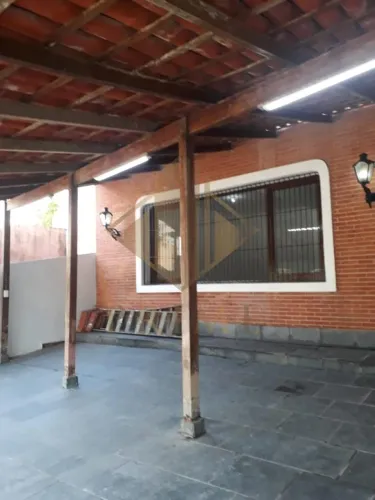 Comercial para Venda em Guarujá, Pitangueiras, 4 dormitórios, 1 suíte, 3 banheiros, 3 vaga