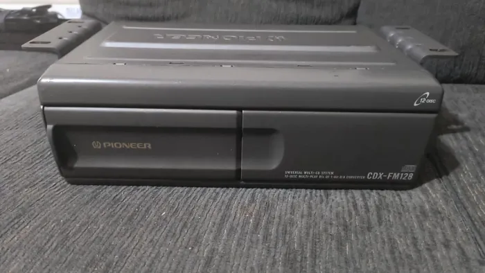 Diqueteira Pioneer CDX-FM128