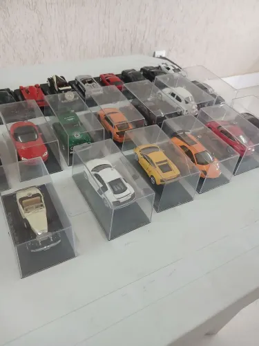 Miniaturas colecionáveis carrinhos