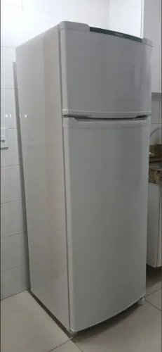 Vendo geladeira 