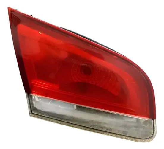 Lanterna Tampa Traseiro Esquerdo Fiat Siena 2008 A 2013 Esquerdo/motorista Vermelho