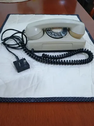 Telefone antigo vintage.