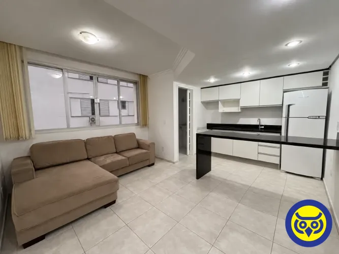 Apartamento de 1 quarto semi-mobiliado no Centro de Florianópolis