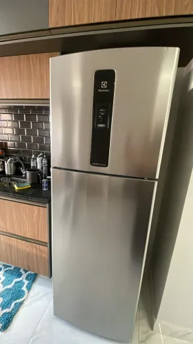 REFRIGERADOR ELECTROLUX INVERTER