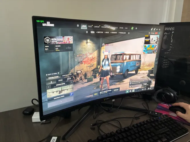 Monitor Gamer Curvo Husky 27 180Hz, 1ms, Full HD (NOVO)