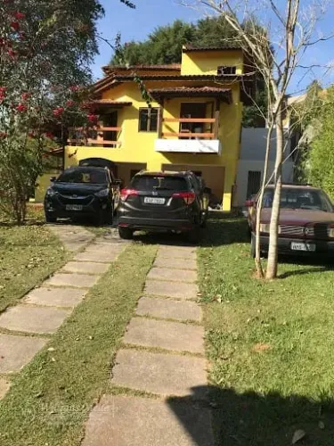Casa Assobradada à venda e locação em Rio Abaixo - Mairiporã - SP