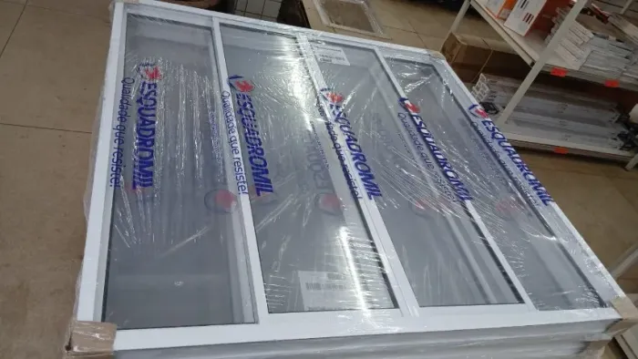 4 folhas aluminio branca com vidro promoção 1x1 a vista R$399,90