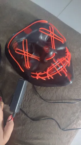Máscara de led para halloween ?