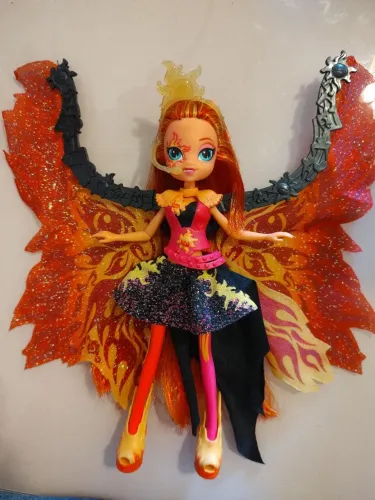 Boneca Equestria Girls My Little Pony Sunset Shimmer com asas