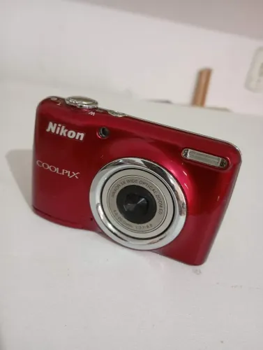 Nikon Coolpix l23 vintage 10 megapixels 