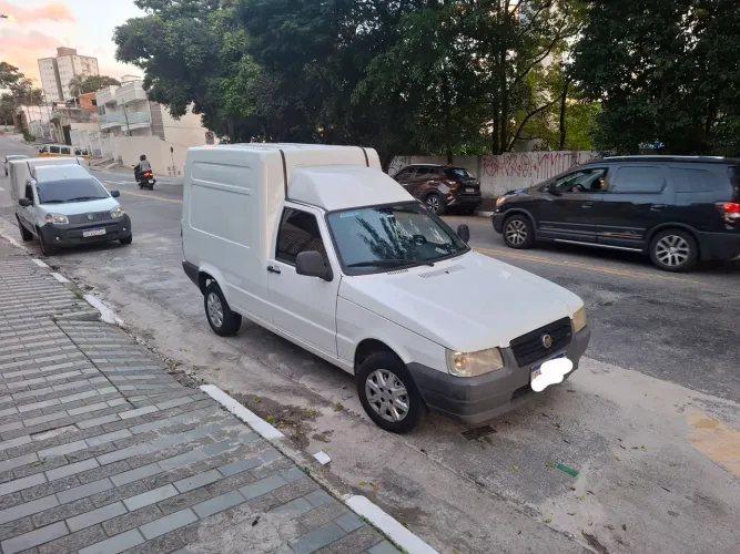 Carreto/fretes de fiorino carga seca/refrigerada em SP