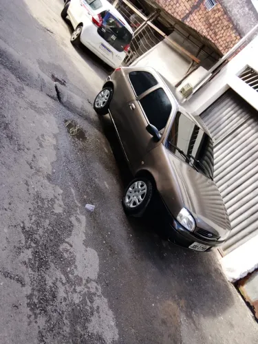 Ford Fiesta GL 1.0 3P 2001