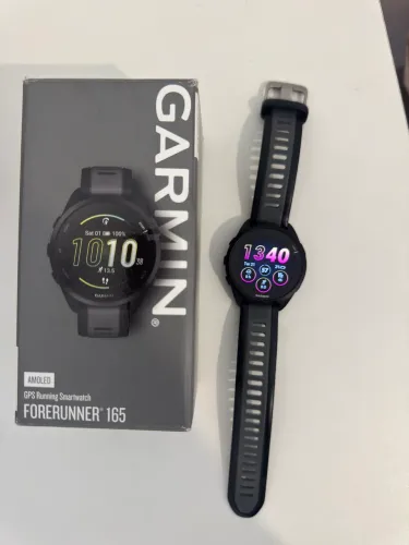 Garmin Forerunner 165 Preto - Tela AMOLED