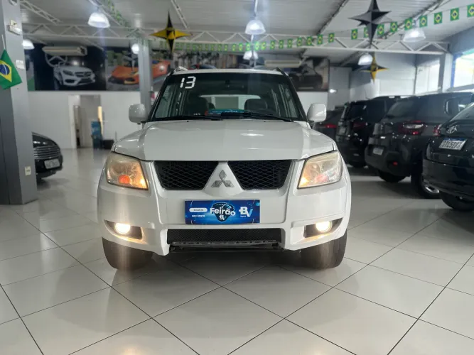 Mitsubishi Pajero TR4 2.0 Flex 16V 4X2 Aut. 2013