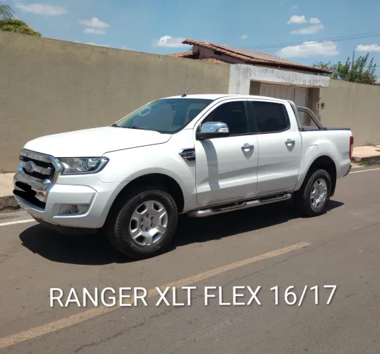 Ford Ranger XLT 2.5 16V 4X2 CD Flex 2017