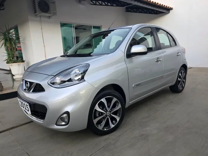 Nissan March SL 1.6 16V Flex Fuel 5P 2015