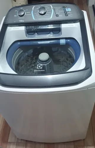 Máquina de lavar roupas eletrolux 16 kg