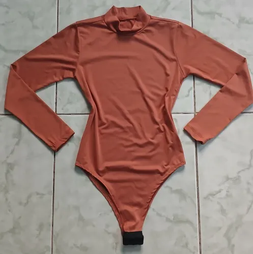 Desapego body pp/p 8 reais