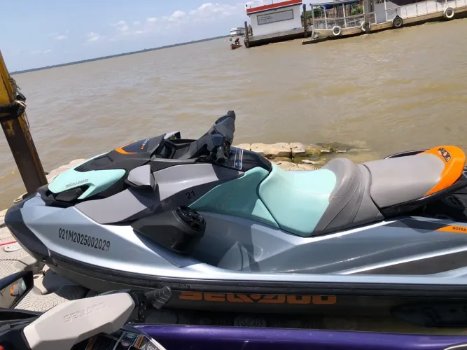 JET SKI GTI 130hp