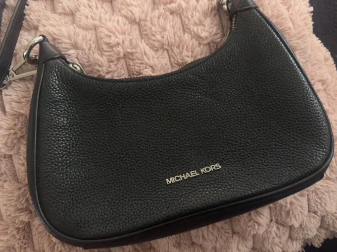 Desapego de bolsa marca Michael kors