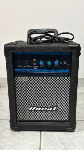 Caixa Amplificada Multiuso Oneal OCM-126 - Perfeita para Voz, Violão e Guitarra (Bivolt)