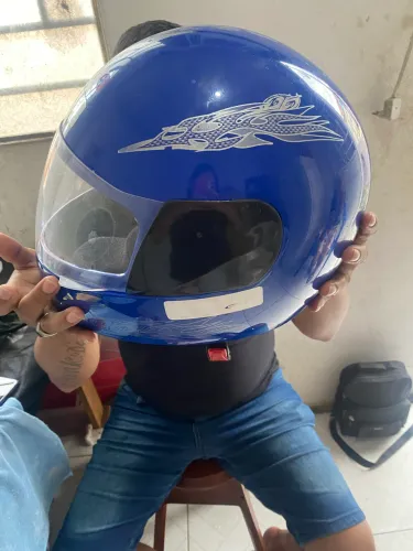 Vendo esse capacete