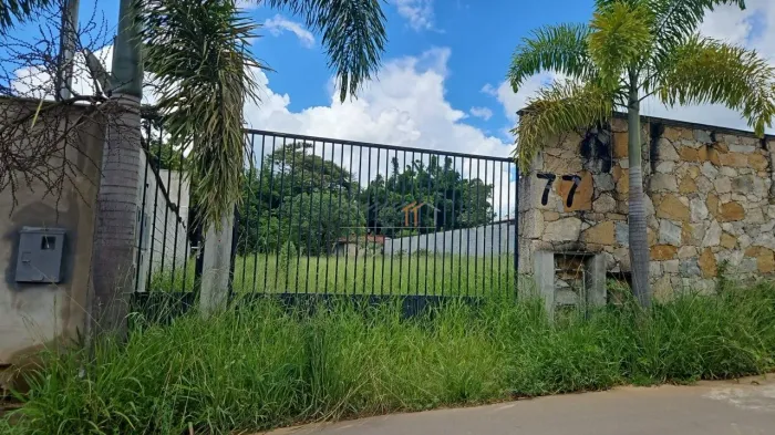 Lote em Condomínio na Colônia