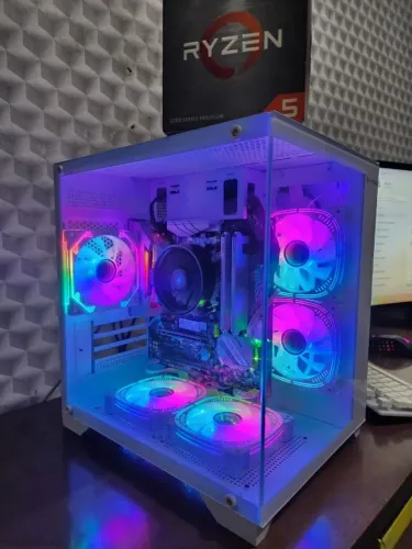 PC GAMER RYZER 5 5600 GT + 16GB 3600MHZ