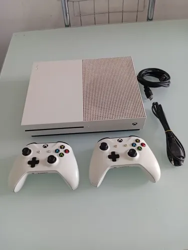 XBOX ONE S 1TB