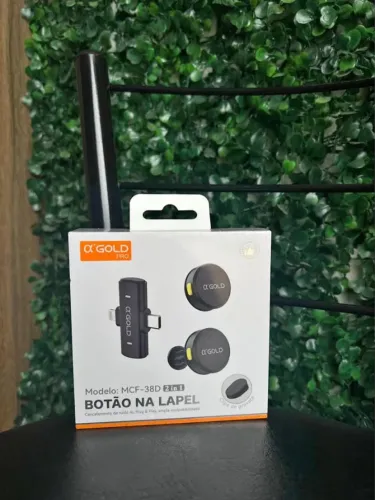 MICROFONE DE LAPELA ?GOLD PRO - 2 EM 1