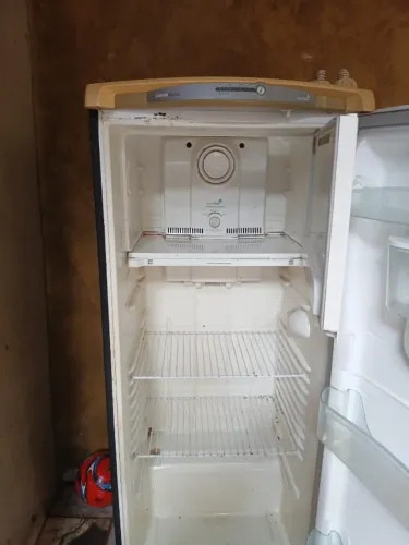 GELADEIRA FROST FREE