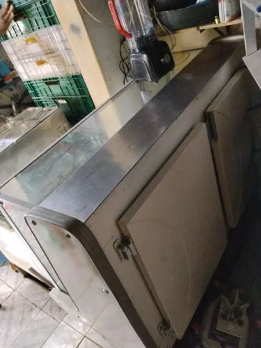 Vendo balcão frio semi novo